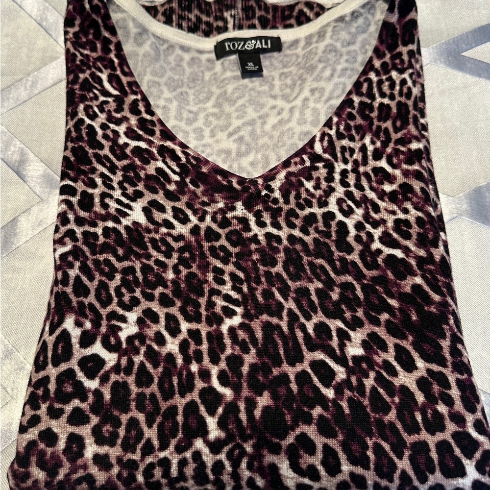 Leopard Print V-Neck Women's Top in Plum - Picture 7 of 7